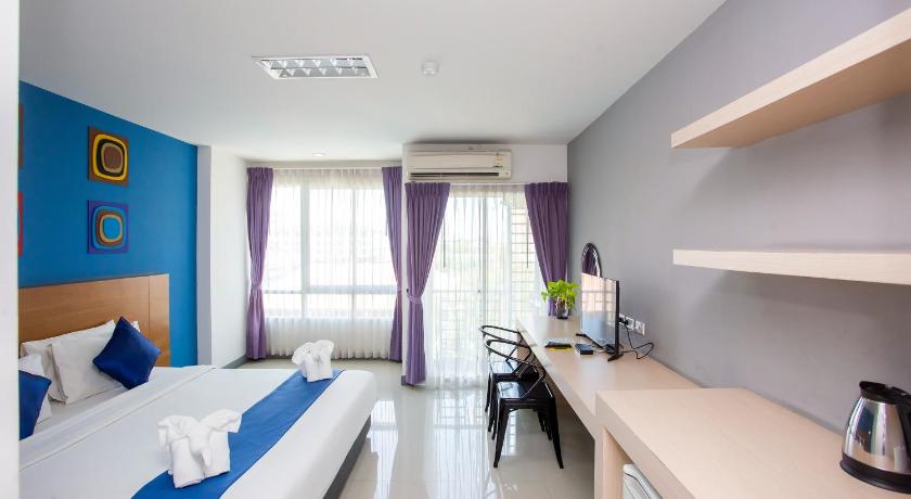 Image of Deluxe Double Room 11