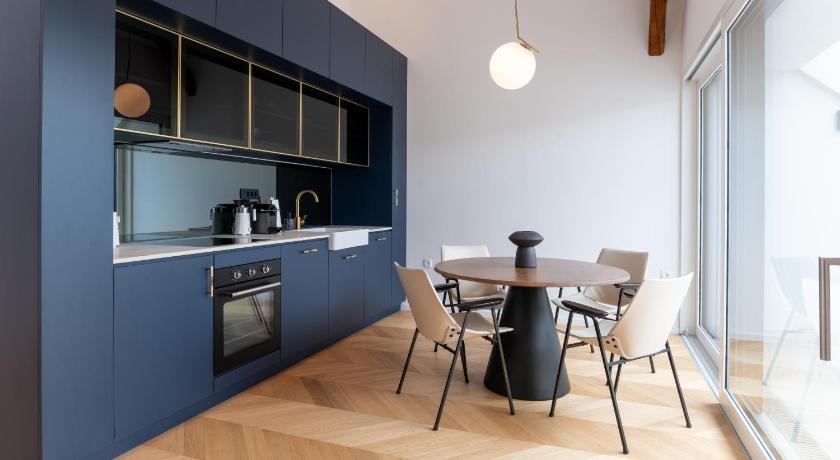 斯洛文格拉德茨 Villa Elizabeth - Mansard Apartment for 4 5星级 单人房 餐厅