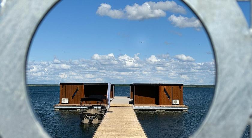 Grand Holm Marina Ujuvmajad