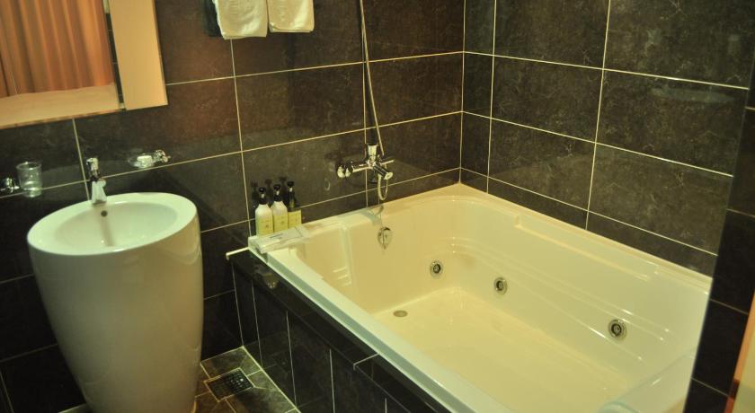 Incheon Hotel AirRelax Incheon Airport 3-Star Hotel pool