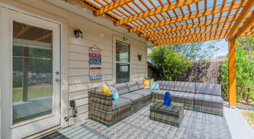 サンアントニオ Luxury Oasis Hot-Tub, Games & BBQ by Fiesta TX 4つ星 宿泊施設 外観