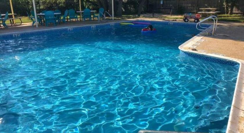 サンアントニオ Beautiful Home with Pool, Games & Covered Patio 4つ星 宿泊施設 施設
