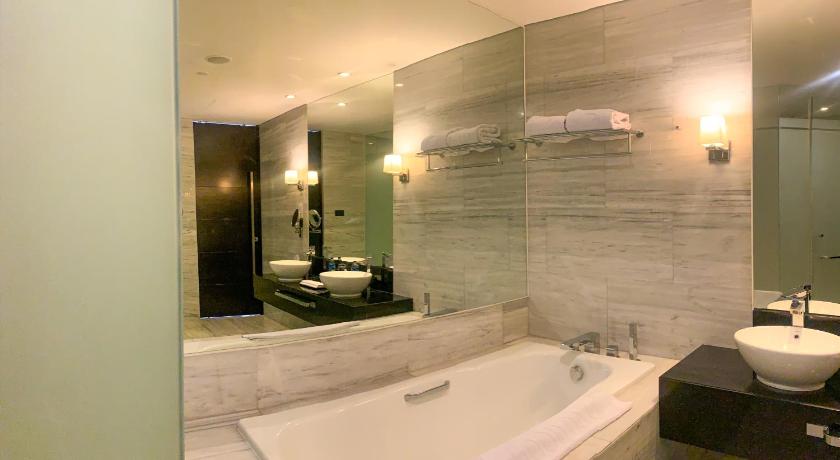 Image of Junior Suite Room 2