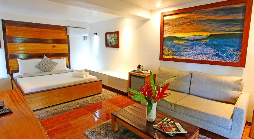 Image of Family Suite with Free Use of Golf Course 0