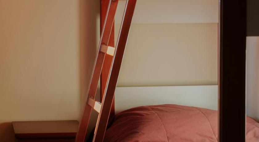 Image of Executive Suite 13