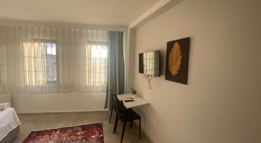 R&W Suites - image 14