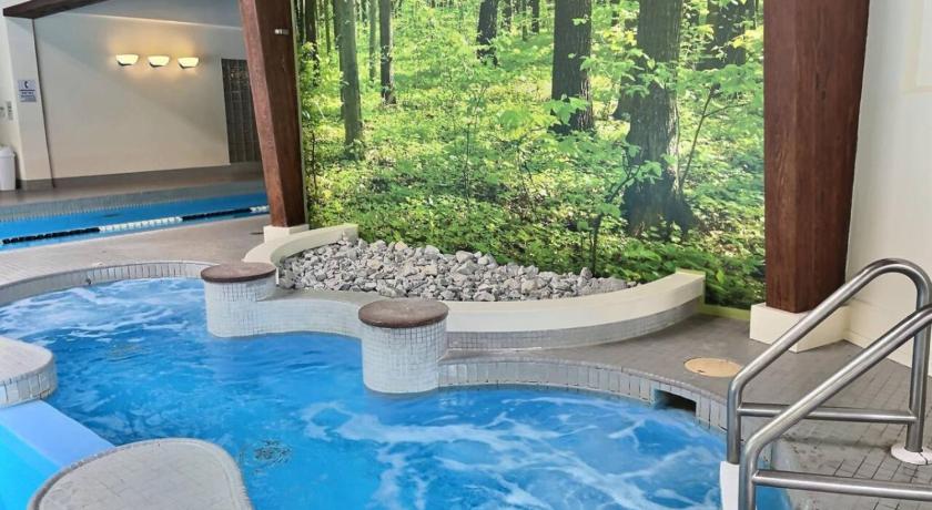 基灵顿 (VT) Snowcub- AC, Pool, Hot tub, Tennis, Grill! 5星级 住宿 外观