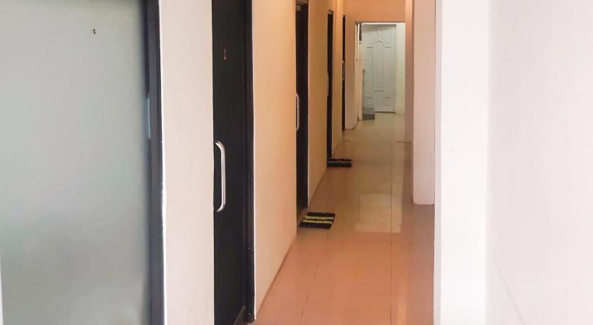 タラカン RedDoorz near Grand Tarakan Mall 2つ星 ホテル 施設