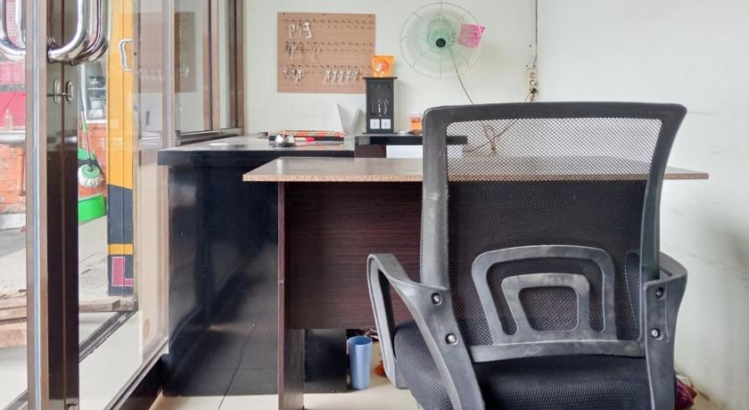 タラカン RedDoorz near Grand Tarakan Mall 2つ星 ホテル 外観