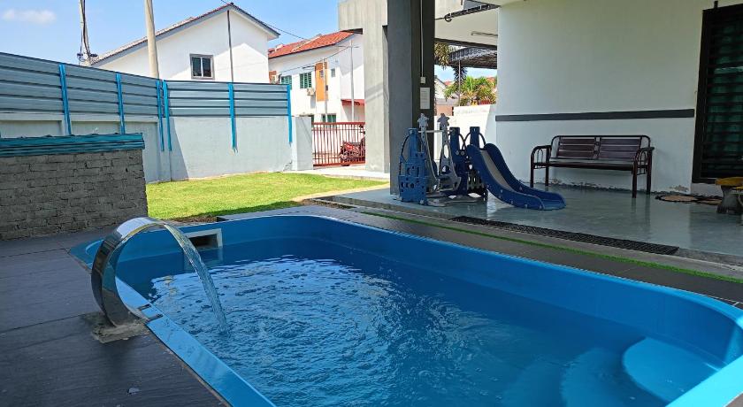 イポー HOMESTAY PRIVATE POOL DAN BBQ DI IPOH  MUSLIM  4つ星 ゲストハウス ロビー
