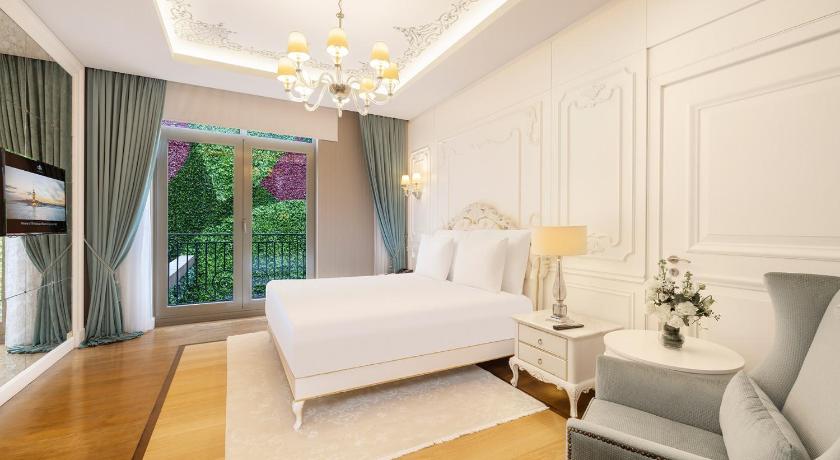 Image of Deluxe Room 0
