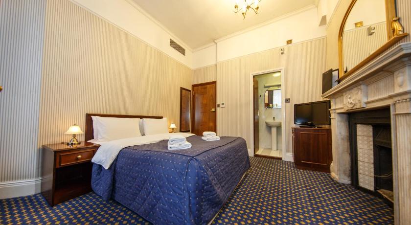 Regency House Hotel photo