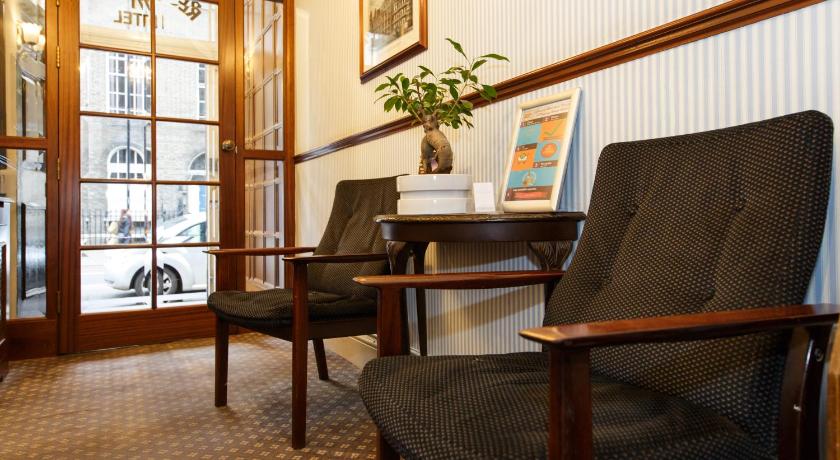 Regency House Hotel photo
