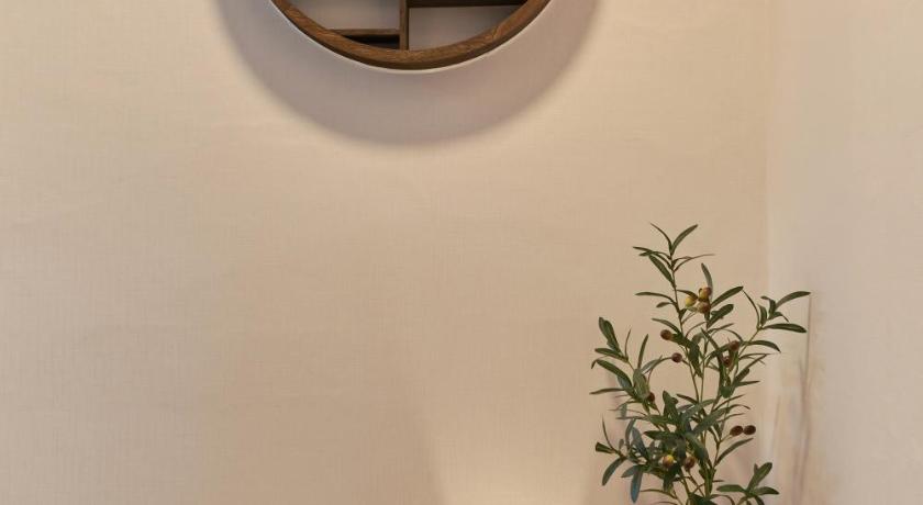 ソウル [Zen House, Jamsil] Cozy Accommodation Embracing Seokchon Lake #LotteTower #KSPO #SportsComplex 4つ星 ゲストハウス 施設