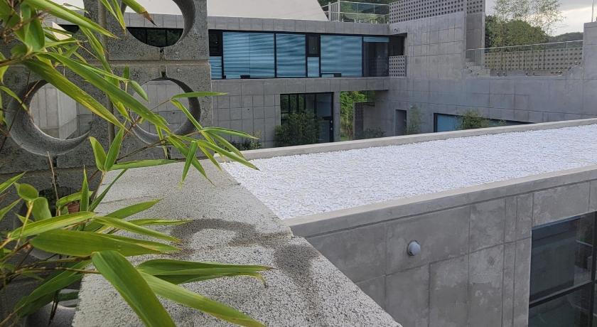 春川 Chuncheon Onda Poolvilla 4つ星 ゲストハウス プール