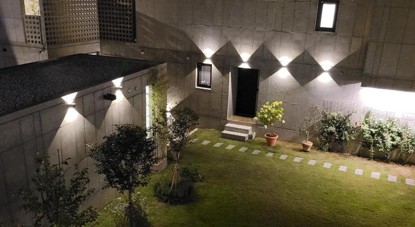 春川 Chuncheon Onda Poolvilla 4つ星 ゲストハウス 眺望