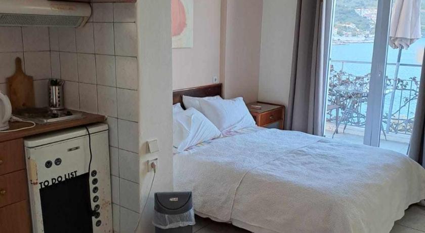 Image of Studio with Sea View 14