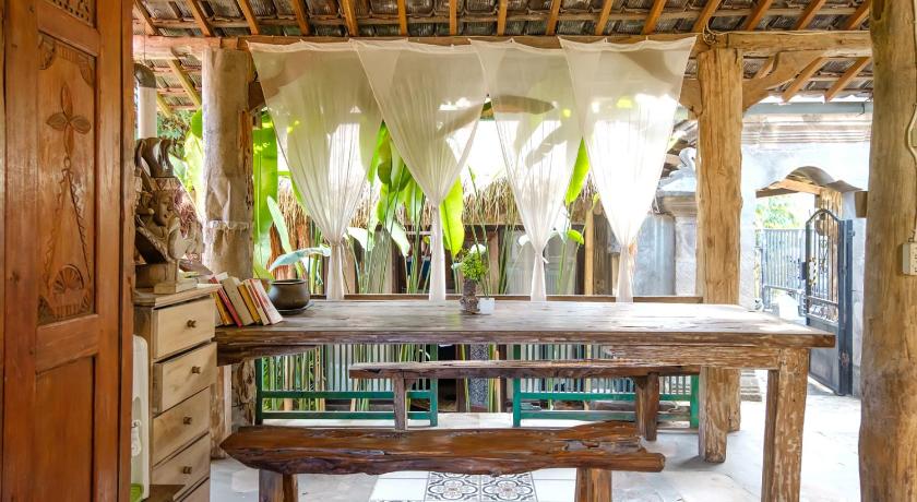 TwoSpaces Living at Wave And Chill House Canggu - image 16