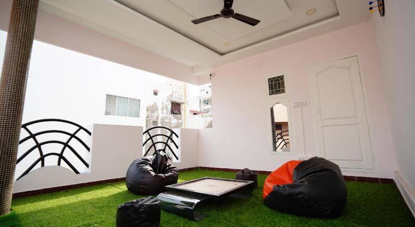 THE COZY NEST - image 2