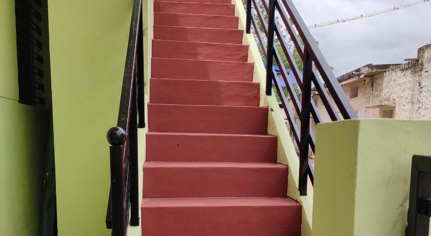 Vasavi Homestay Hampi - image 10