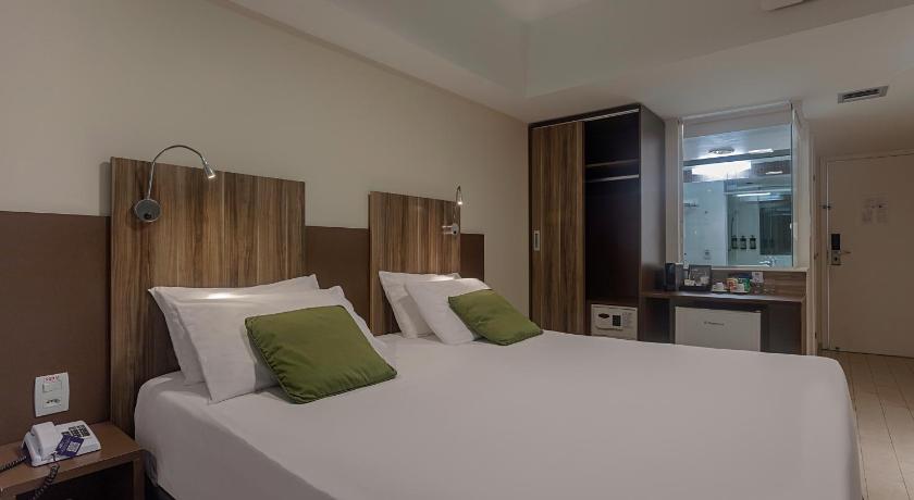 Image of Superior Double Bed 7