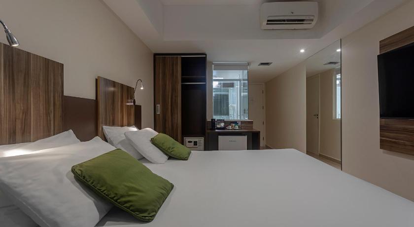 Image of Superior Double Bed 1