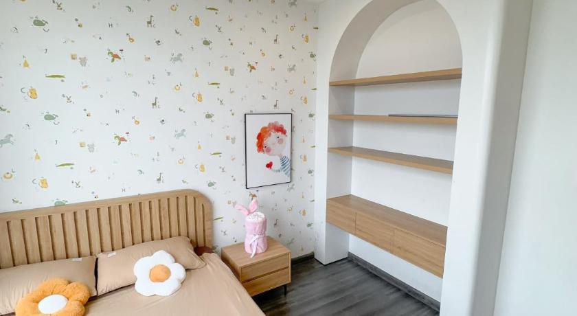 Image of Two-Bedroom Apartment 13