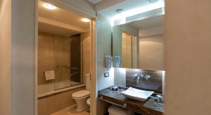 Image of Deluxe Room 2