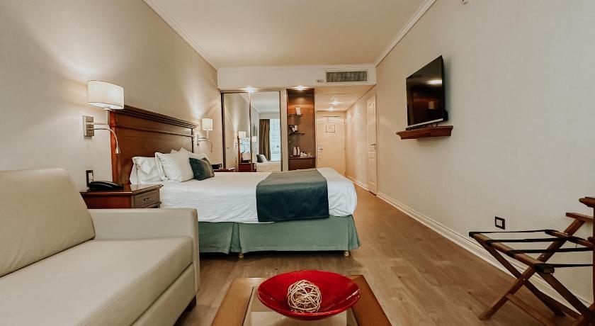 Image of King Room with Spa Bath 3