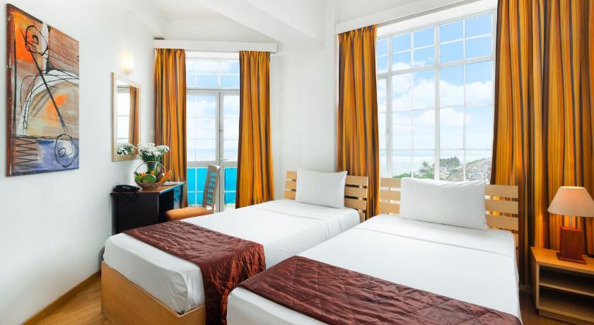 Image of 3 Bedroom Apartment, City view 3