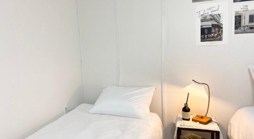 서울 홍대 아늑42 (Hongdae Cozy42) 4성급 호텔 스위트룸