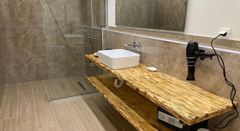 Image of Junior Suite with Private Pool 2