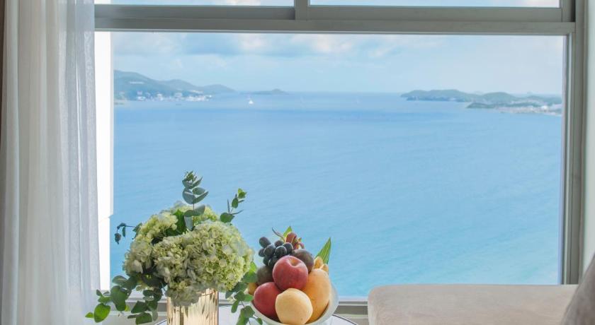 Image of 2-Bedroom Ocean View Suite 4