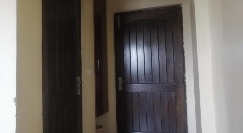 Fortville Hotel - image 15