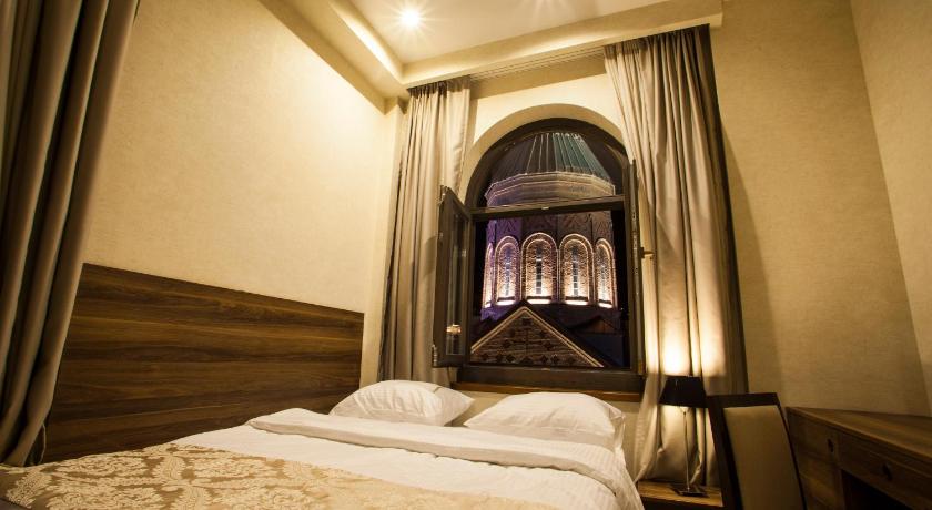 Old Meidan Tbilisi By Urban Hotels photo