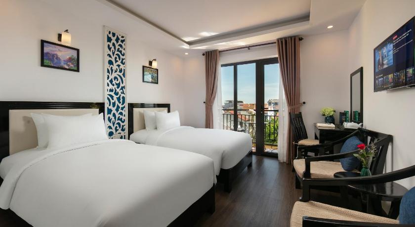 Image of Deluxe Twin Room 0