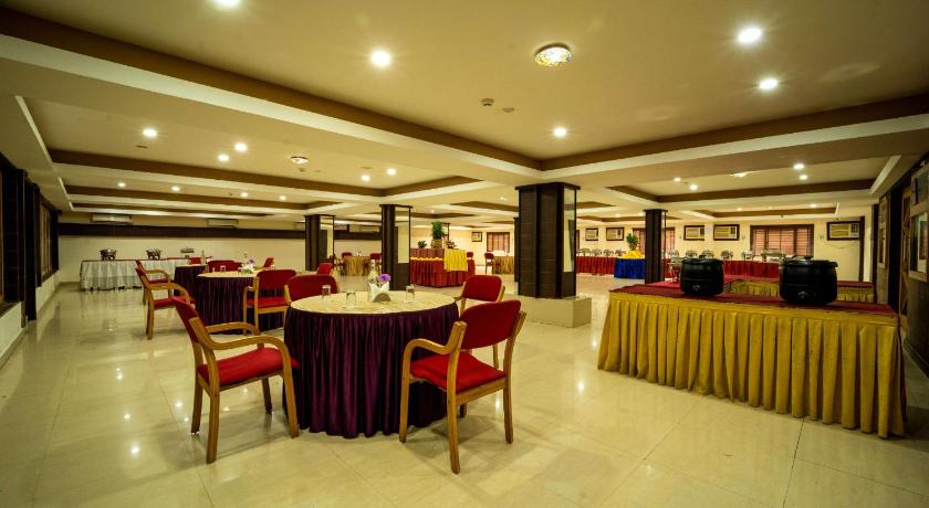 Haveli Backwater Resort - image 33