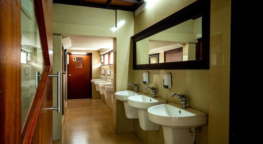 Haveli Backwater Resort - image 35