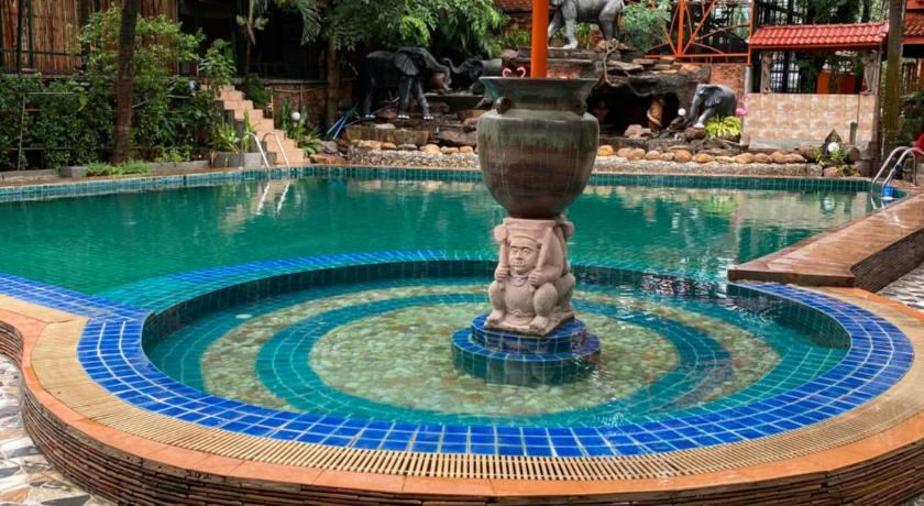 コンケン Denen Resort&minizoo 4つ星 ホテル レストラン