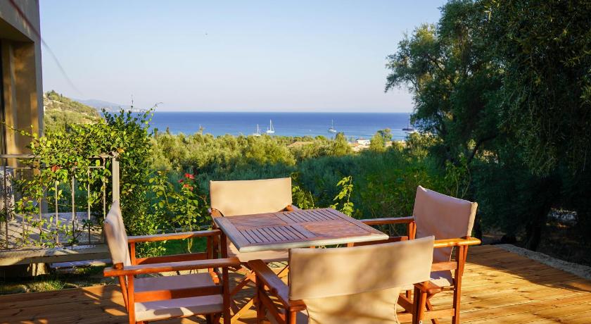 Image of Honeymoon Suite 7