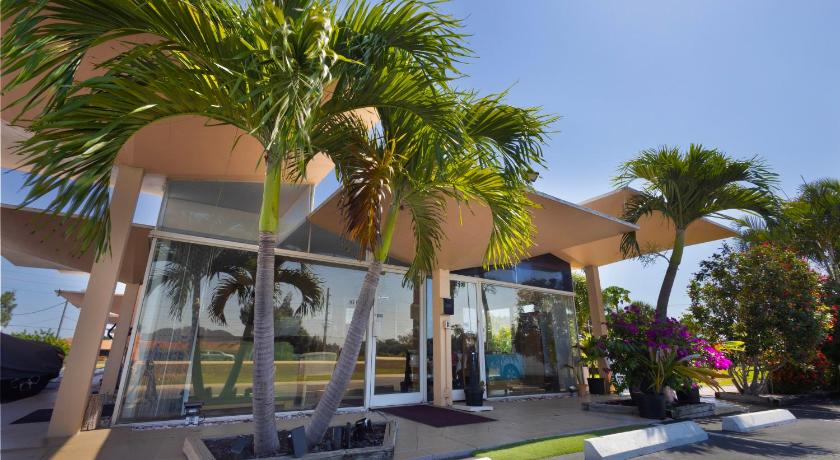 ノースポート (FL) Warm Mineral Springs Motel 宿泊施設 外観