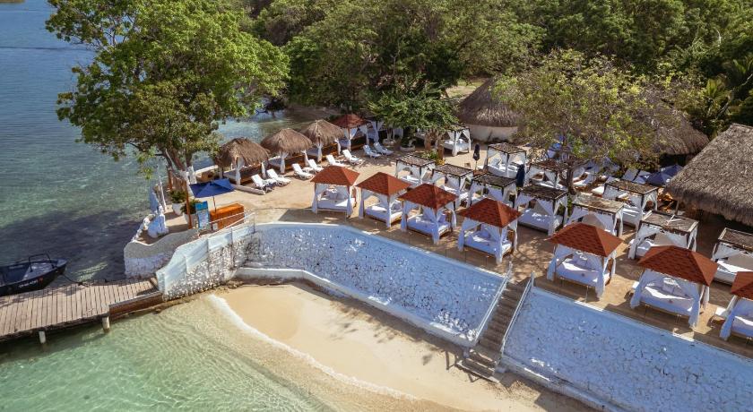 Bora Bora Beach Club Cartagena