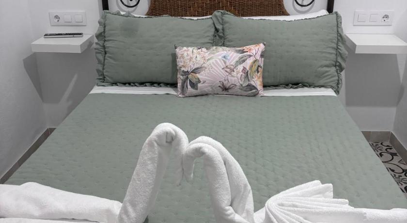 La Puebla de los Infantes La Moreria y su jacuzzi 4-Star Single Room lobby