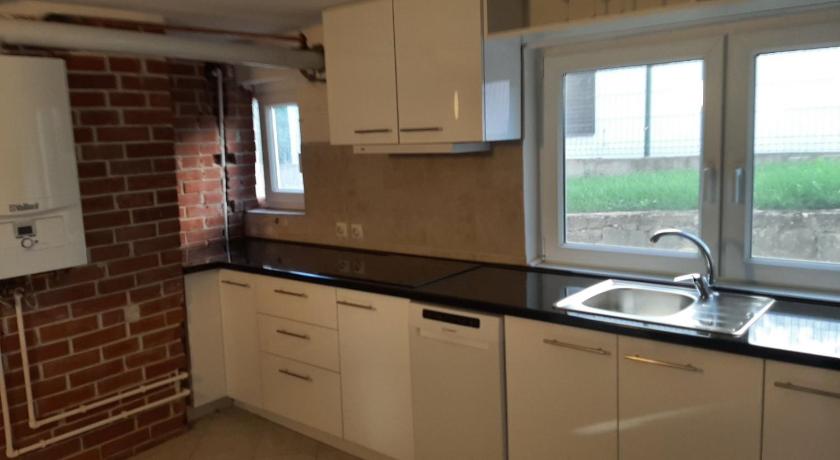 マラ・イヴァンチャ Green sanctuary 30 min from downtown Belgrade 3つ星 シングルルーム スイート