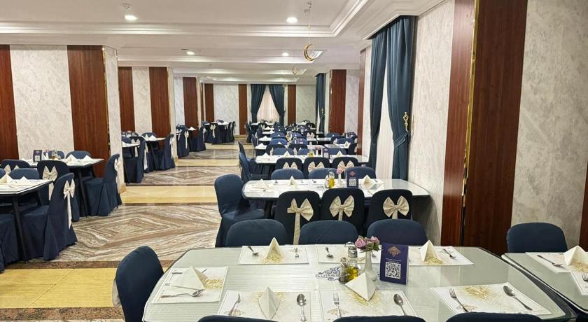 Al Maqam Hotel Suites - image 4