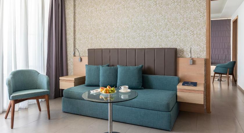 Image of Executive Suite Sea View 10