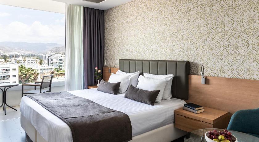 Image of Deluxe Room 0