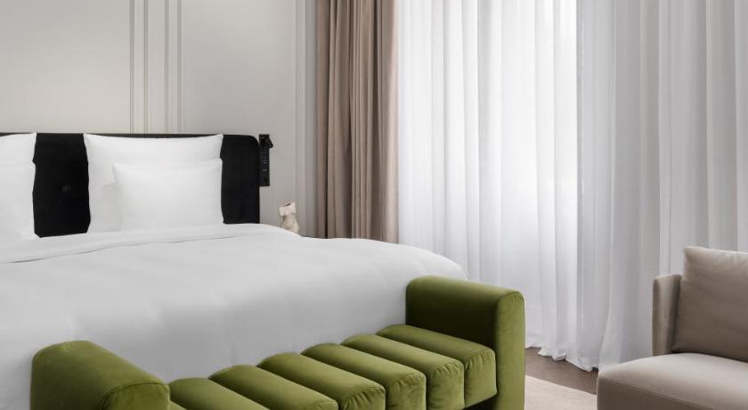 Image of Superior Double King 3