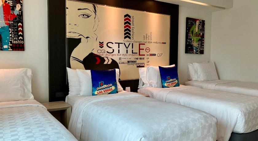 Image of Quadruple Room 8