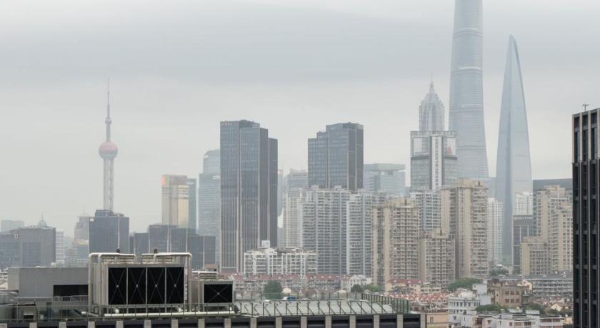 상하이 / 상해 Eastern Hub - Bund Branch 3-Bedroom Near Yuyuan Garden, Nanjing Road with Shanghai Tower Views, Near 게스트하우스 수영장